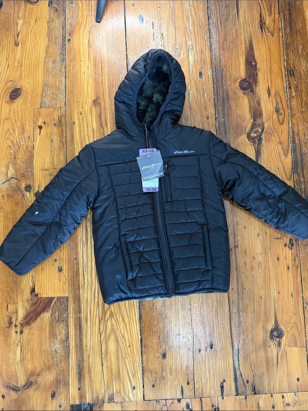 Eddie Bauer Kids Black Quilted Hooded Puffer reversible camo Coat size 5/6